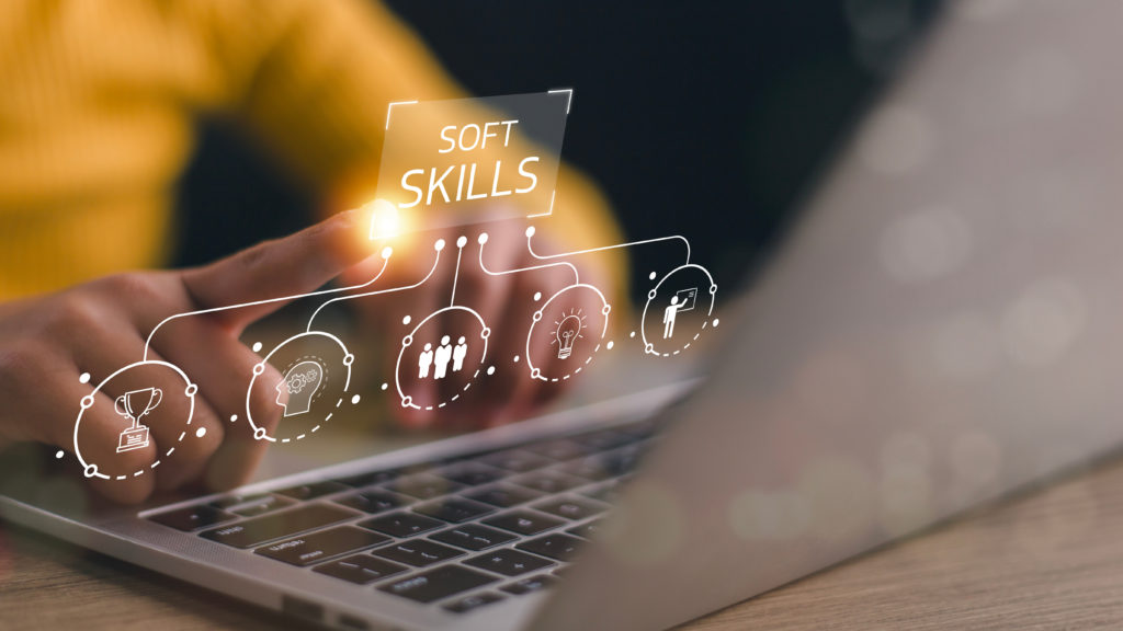 Les Soft-skills à posséder en tant qu’alternant : 5 compétences essentielles pour booster ta carrière