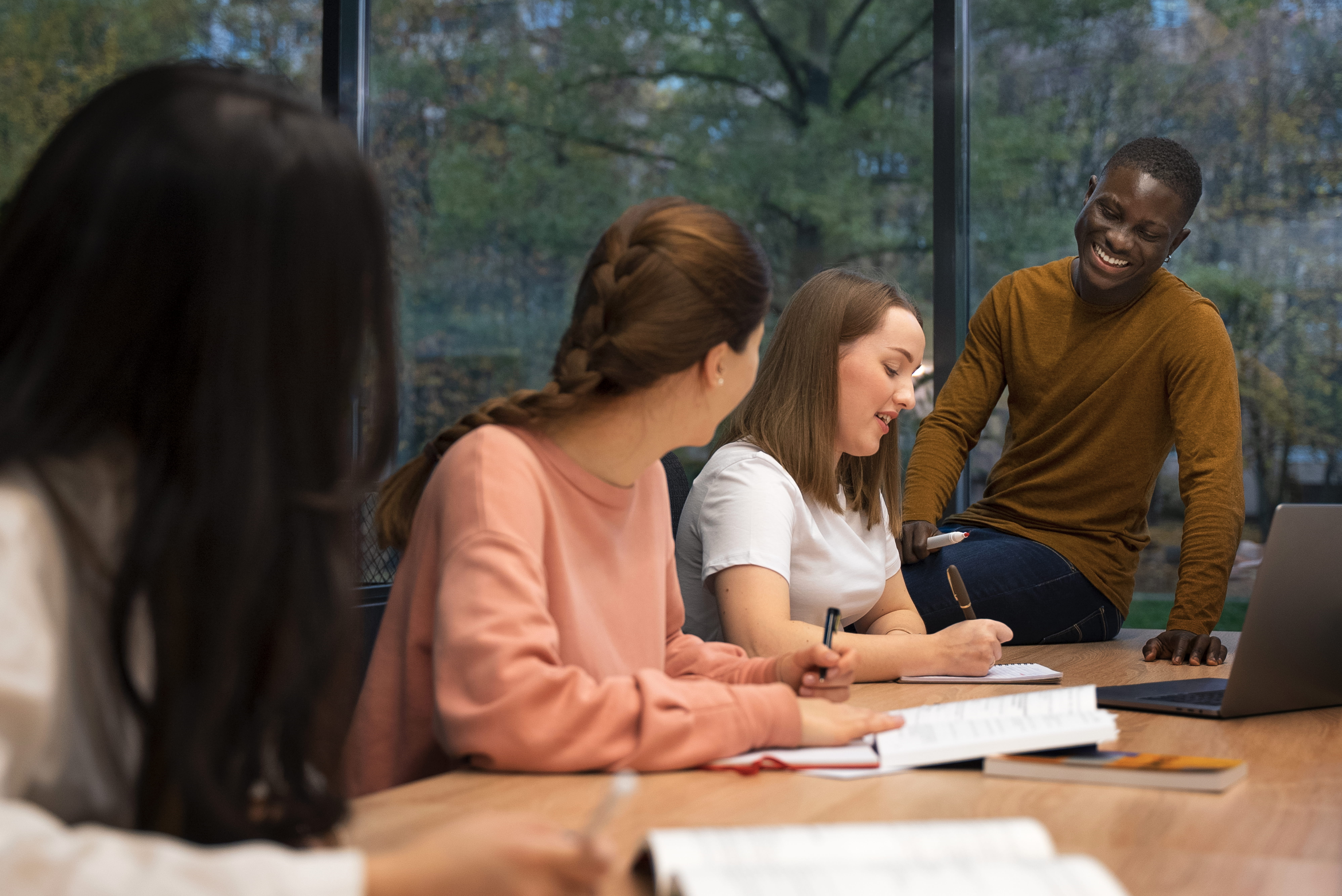 Pourquoi l’expérience professionnelle est devenue essentielle dès le BAC+2 ?